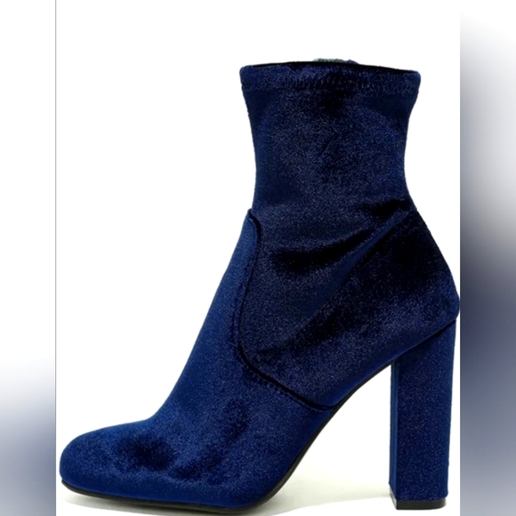 Candie's Shoes - Women's Zip Up Velvet Stretch Ankle Boots by Candies